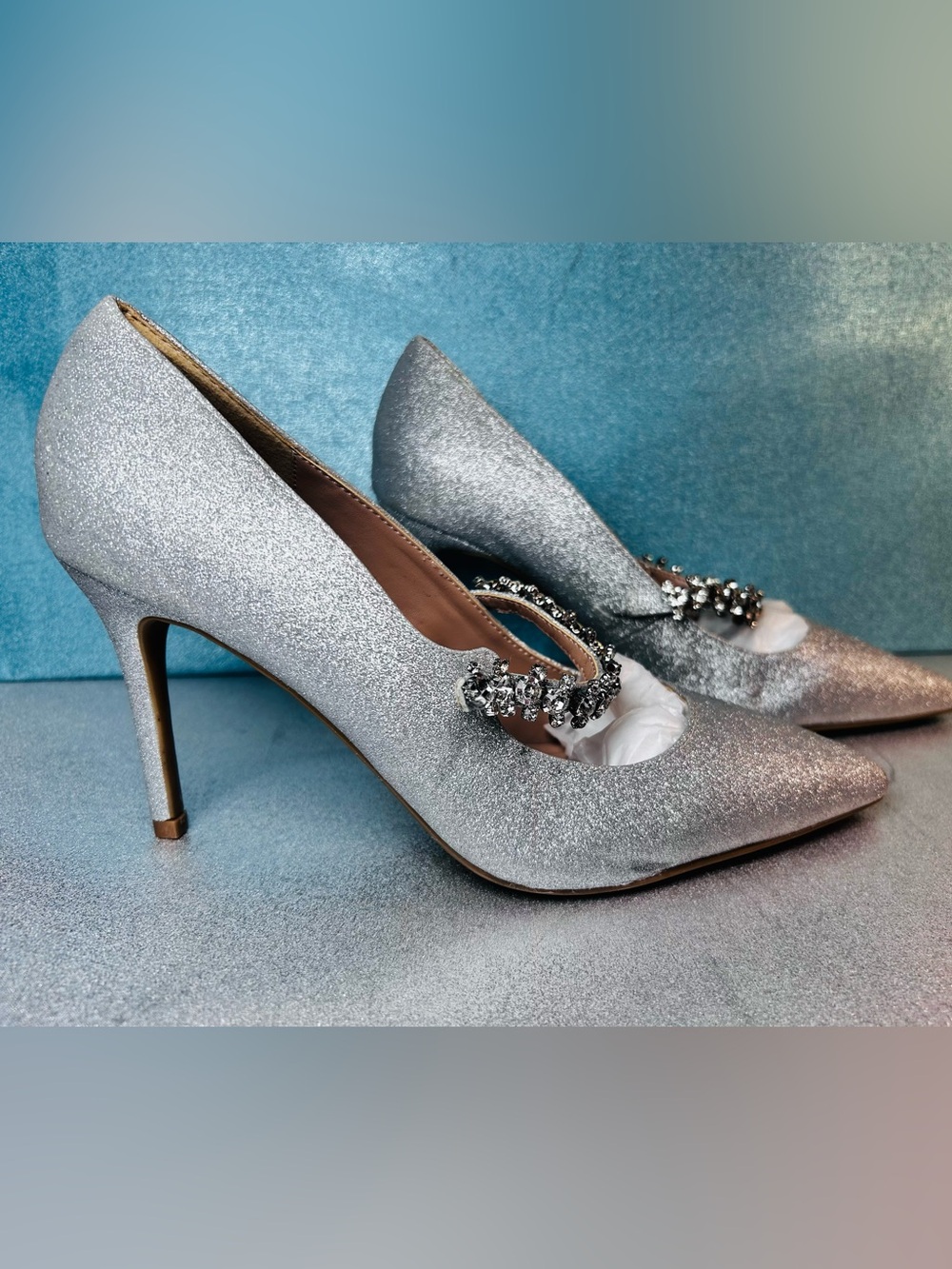 BCBGeneration Blingy Silver Rhinestone Pointed Toe High Heel Shoes Size 7.5 - Picture 3 of 13